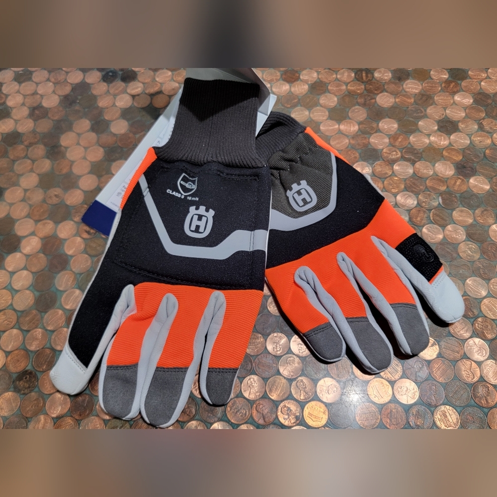 Husqvarna Hugh Visibility Functional Chainsaw Protective Gloves Sku#596280512